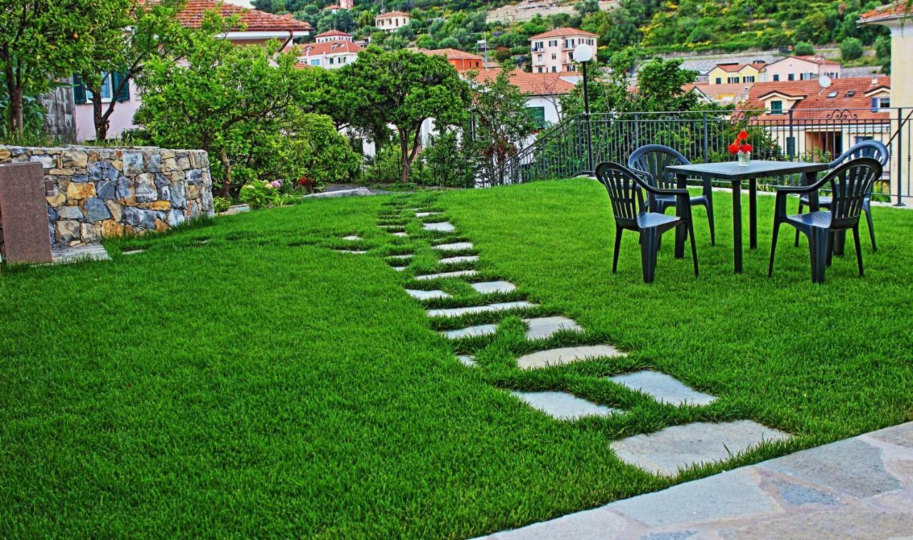 Casa Laura Villa Imperia Luaran gambar